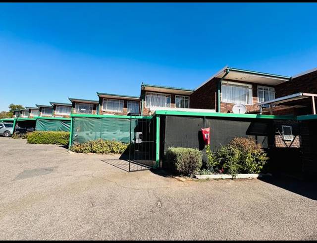 3 BEDROOM APARTMENT FOR SALE IN BENONI CENTRAL